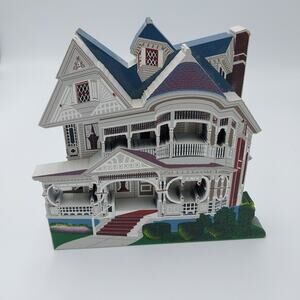 Shelia's Collectibles Greenman House Cortland‎ New York 1995 Shelf Sitter